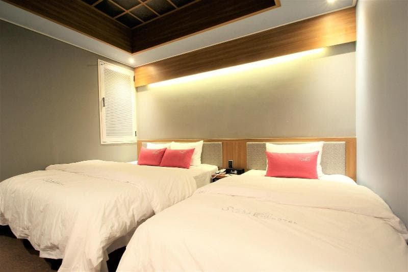 Some Hotel 2