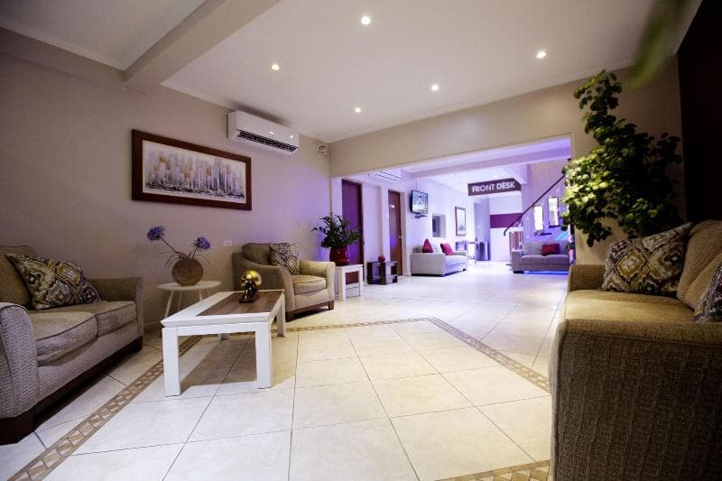City Hotel photo 1