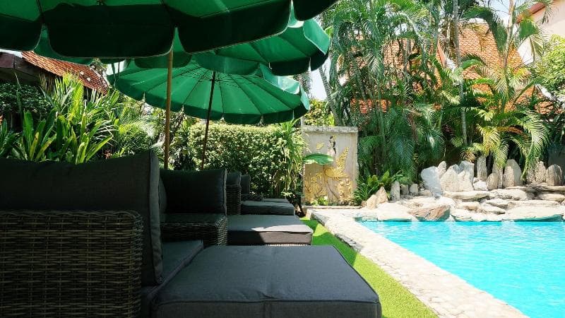 Le Prive 4