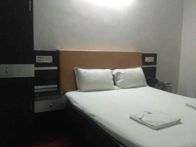 Hotel Sakthi Priya 5
