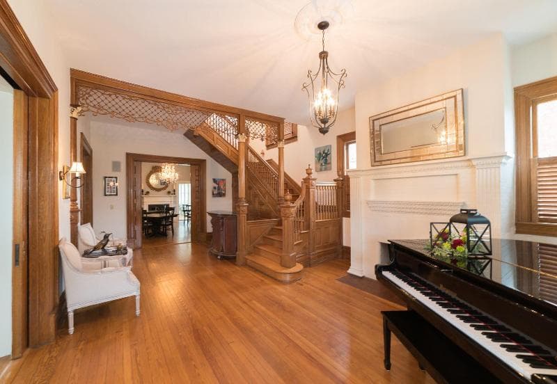 The Jarvis At 220 5