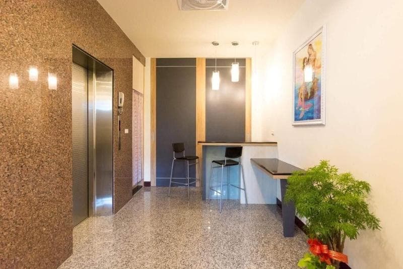 Pandora Elevator B&B 4