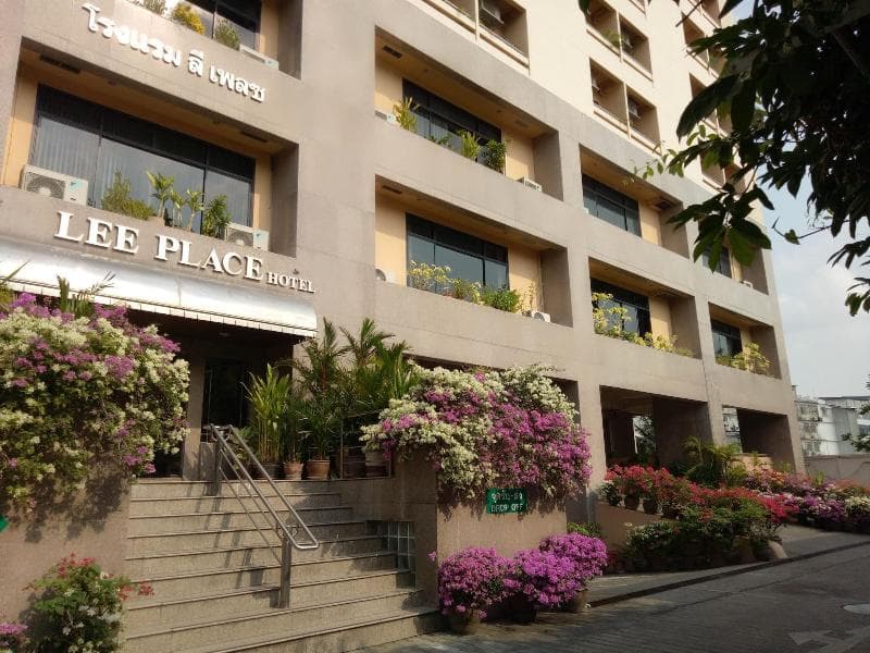 Lee Place Hotel 4