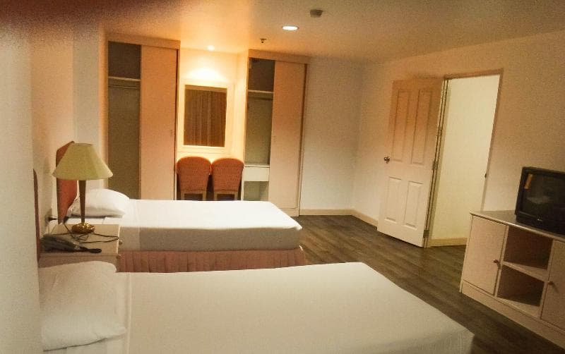 Lee Place Hotel 5