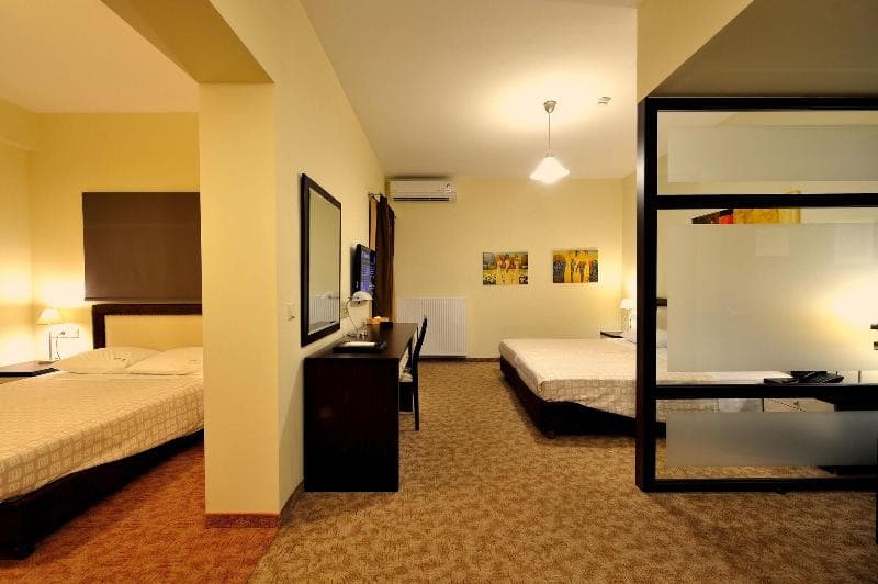 Kallirroe Hotel 5