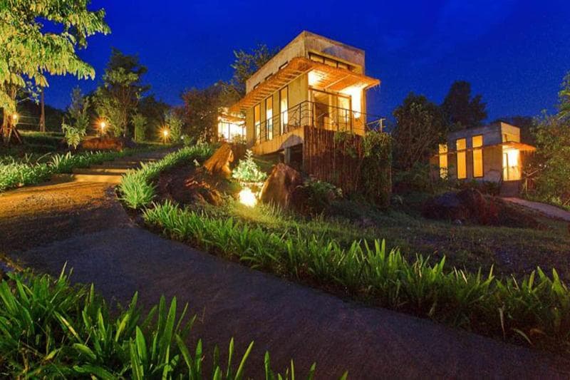 Twelve Oclock Resort 3