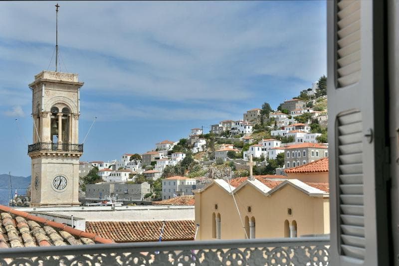 Douskos Guesthouse main