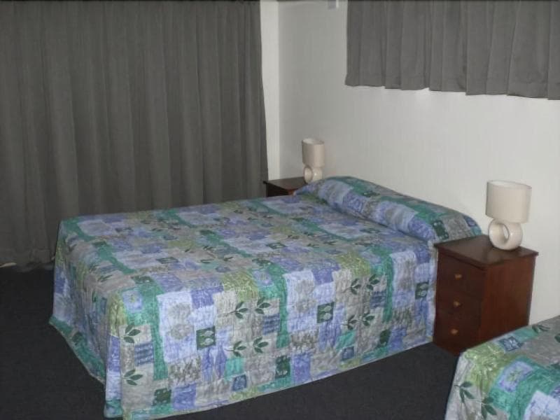 Whiteoaks Motel photo 1