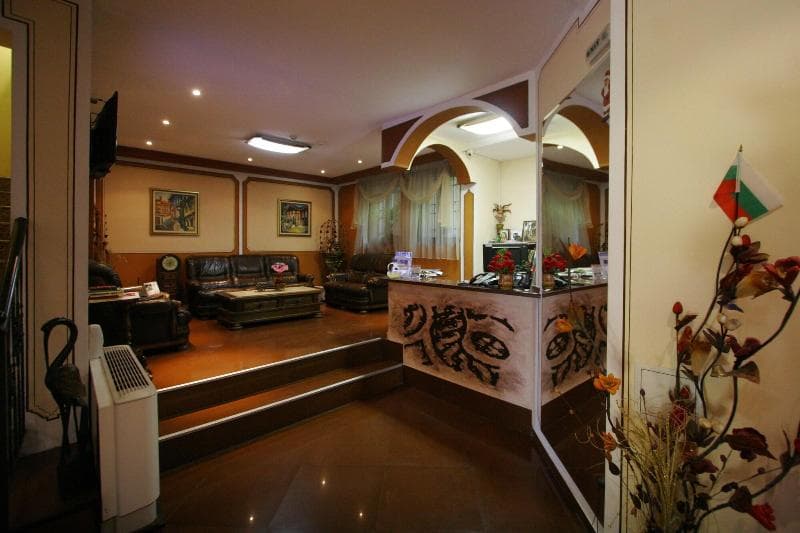 Hotel Alafrangite 3