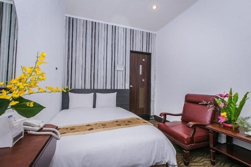 Hotel Queen 5