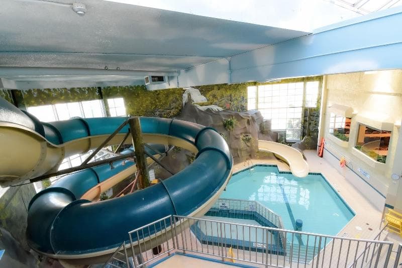 Canad Inns Destination Centre Windsor Park 3