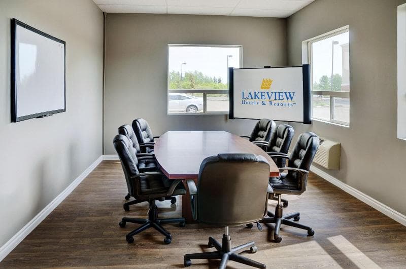 Lakeview Inn & Suites Fort Saskatchewan photo 1