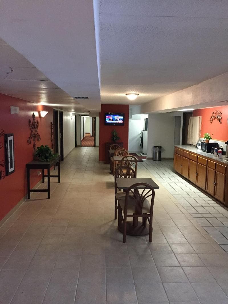 Luxury Inn & Suites photo 1