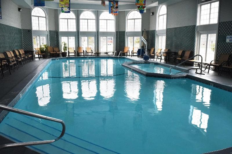 Hamilton Inn Select Beachfront 3