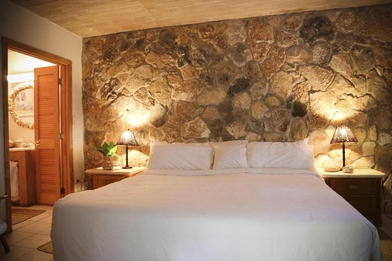 Tingum Village Hotel 5