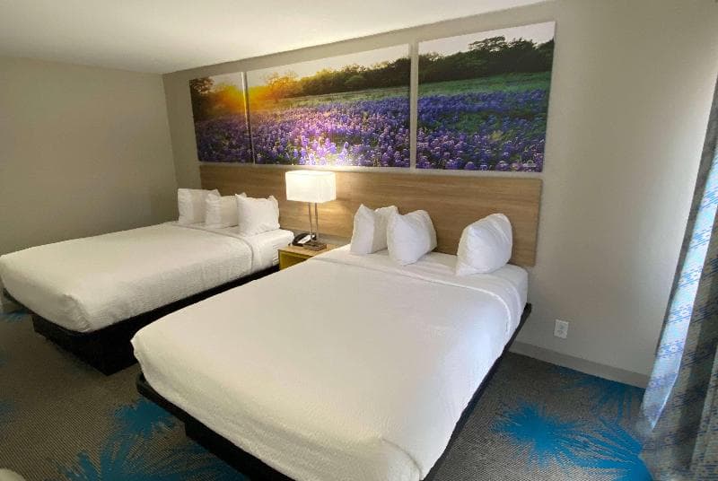 Days Inn By Wyndham Waco University Area 2