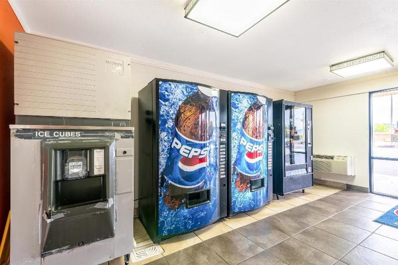 Motel 6 Anniston Al main