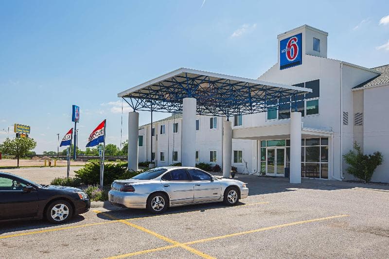 Motel 6 Grand Island 5