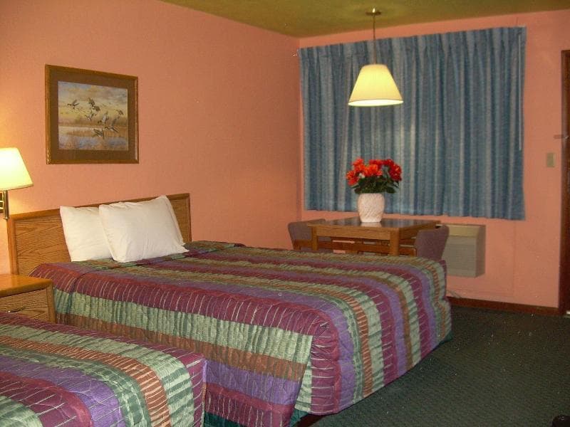 83 Motel photo 1