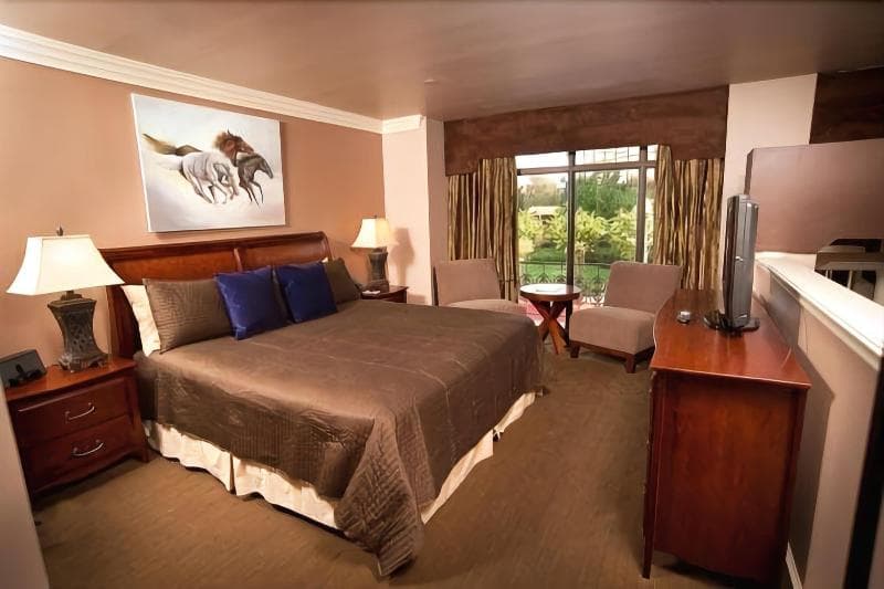 Remington Suites Hotel And Spa 4