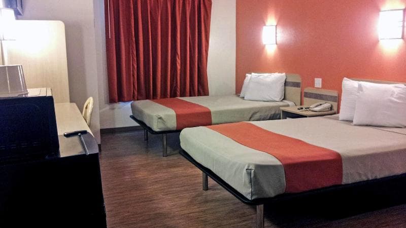 Motel 6 Sinton 3