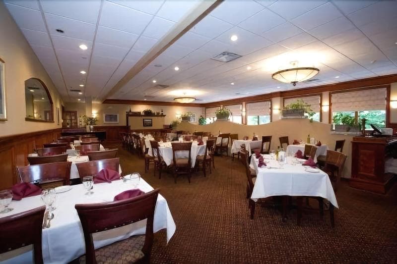 Winnapaug Inn 3
