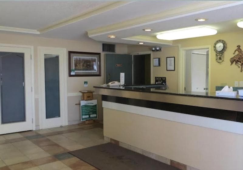 Stampeder Inn 4