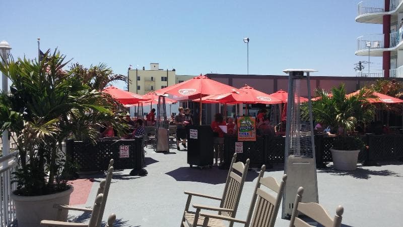 Commander Hotel 5