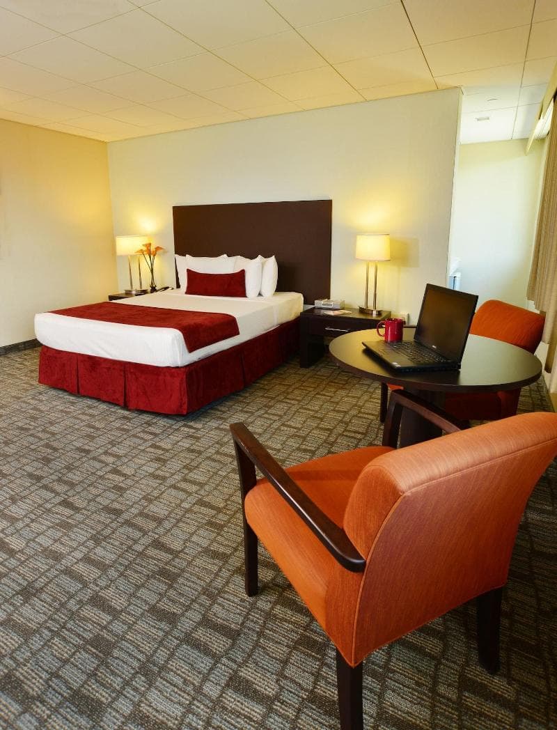 Hotel Umass 4