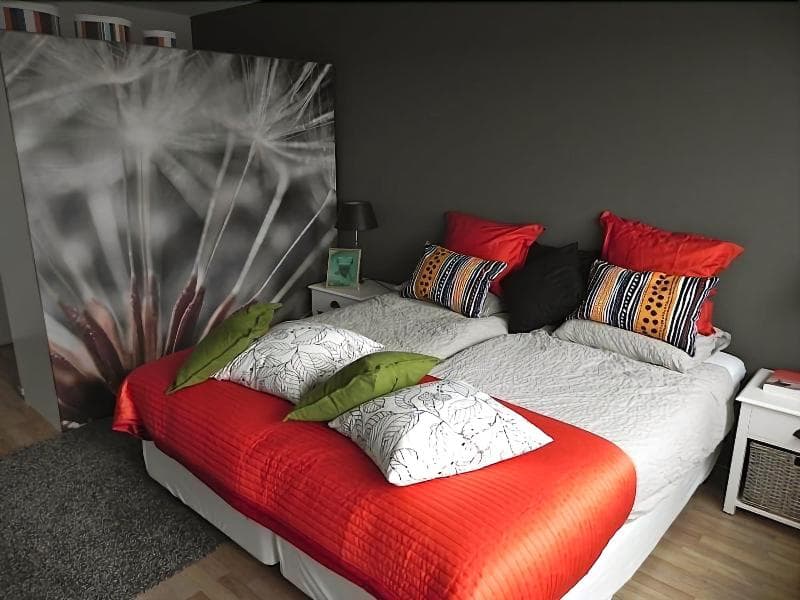 The Penthouse 4