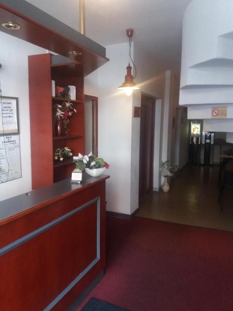 Hotel Le Clemenceau 4