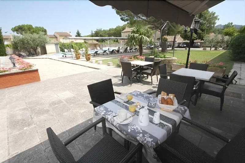 Hotel Van Gogh 5