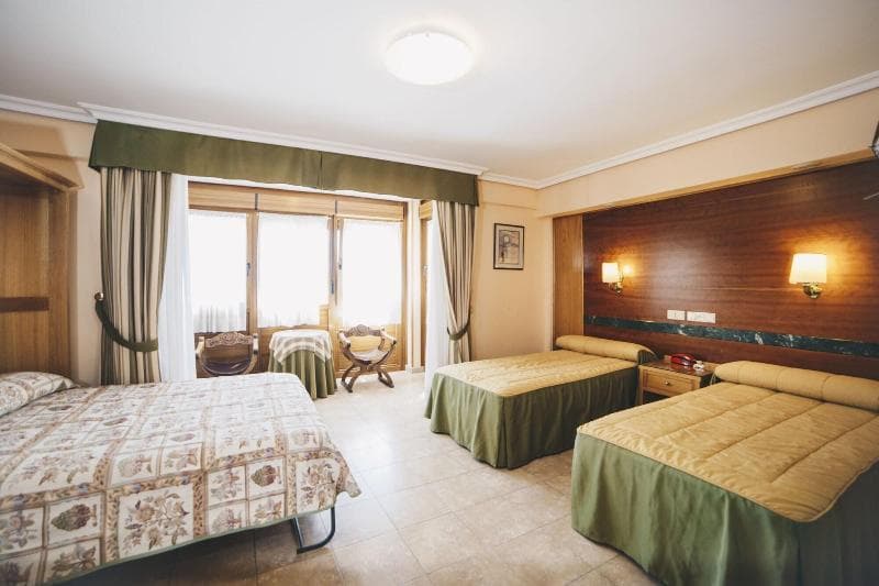 Hostal Los Gavilanes 2 3