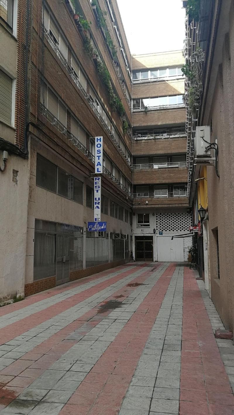 Hostal La Embajada 3