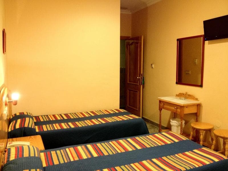 Hostal Los Corchos 3