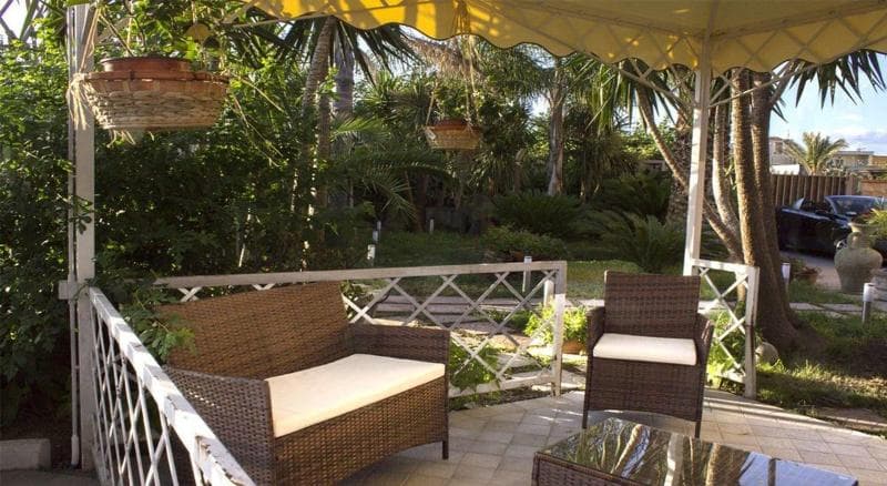 Bed & Breakfast Beatrice Home B&B 5