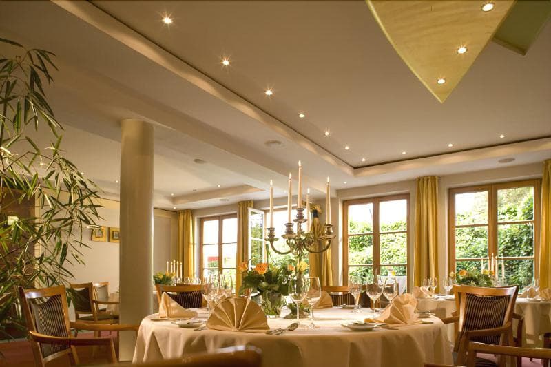 Hotel Eisbach main