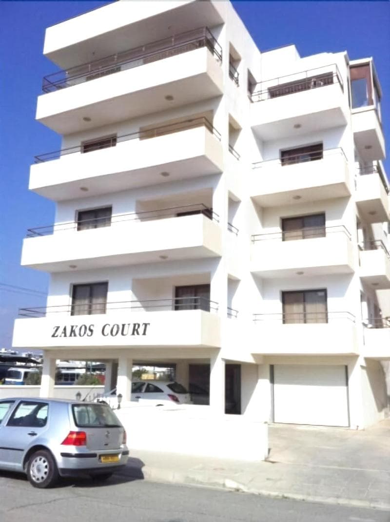 Zakos Court Apartments 4