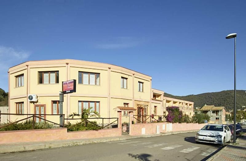 Hotel Jasmine 4