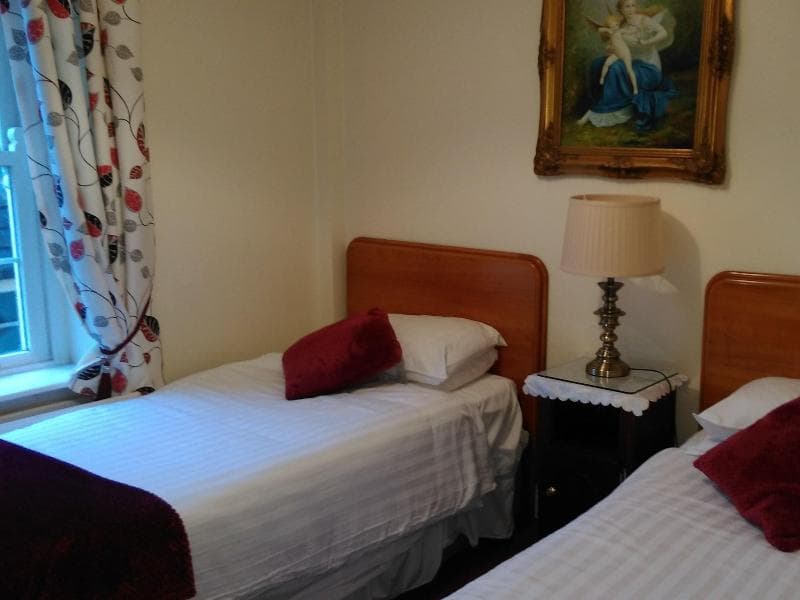 Fennessy's Hotel photo 1