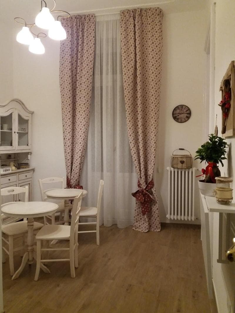 B&B Lei 5