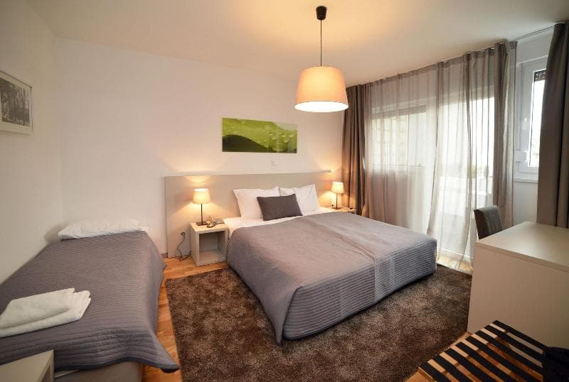 Garden Hotel 2