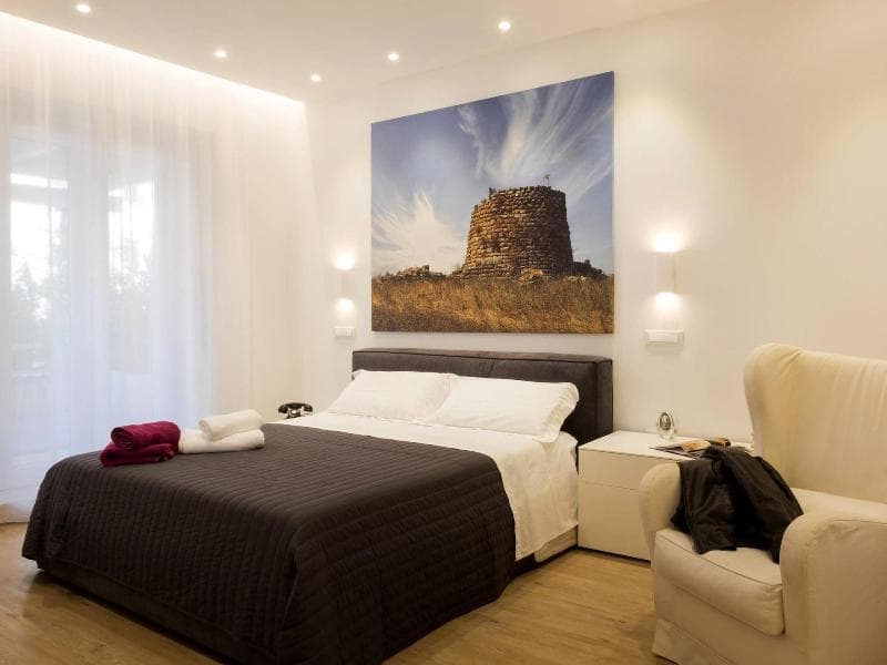 J&O' Luxury Suite 4