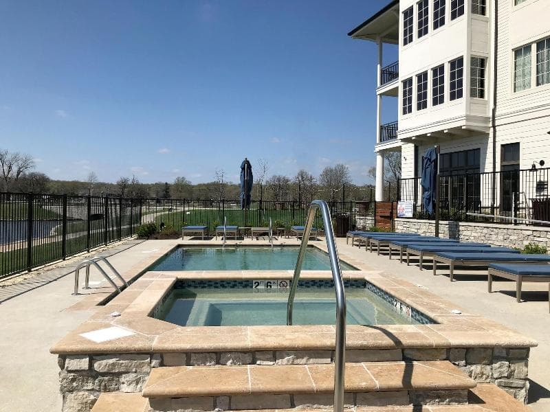 The Inn At Meadowbrook 2