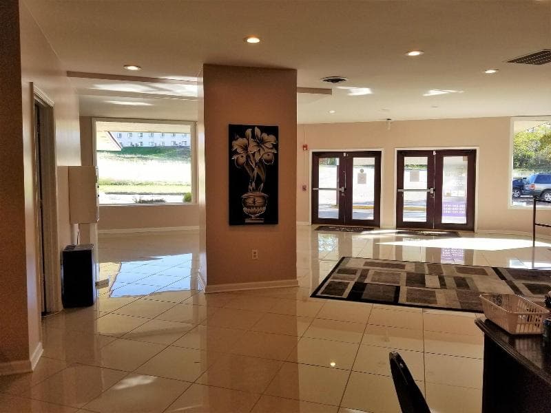Apm Inn & Suites 2