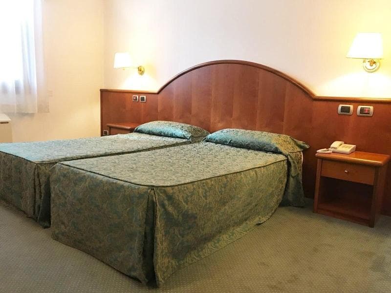 Hotel In Sylvis 4