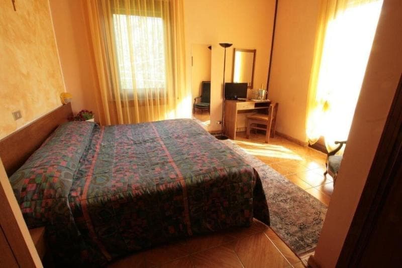 Hotel Sarre 3