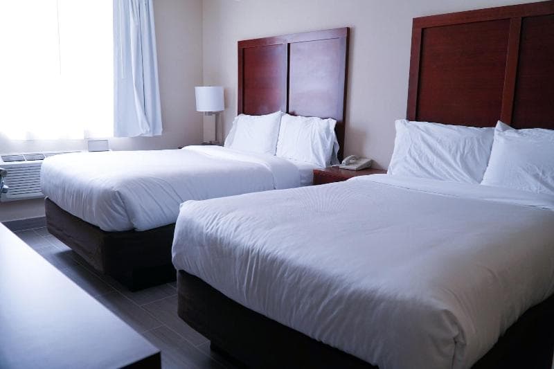 Hotel Mint Jfk Airport 4