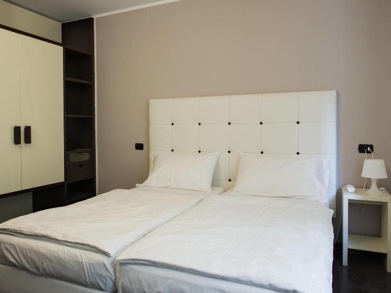Hotel Asterix 3