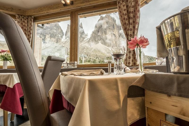 Passo Sella Dolomiti Mountain Resort 3